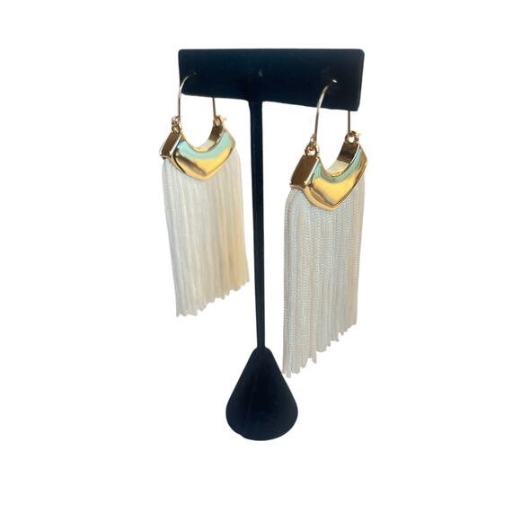 UNKNOWN Jewelry - EARINGS WOMENS IVORY- GOLD LONG SWING TASSEL FRINGE BOHO WESTERN WIRE EARINGS